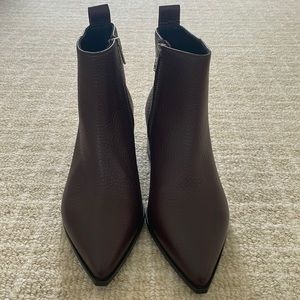 NWT Everlane The Boss Boot - size 6